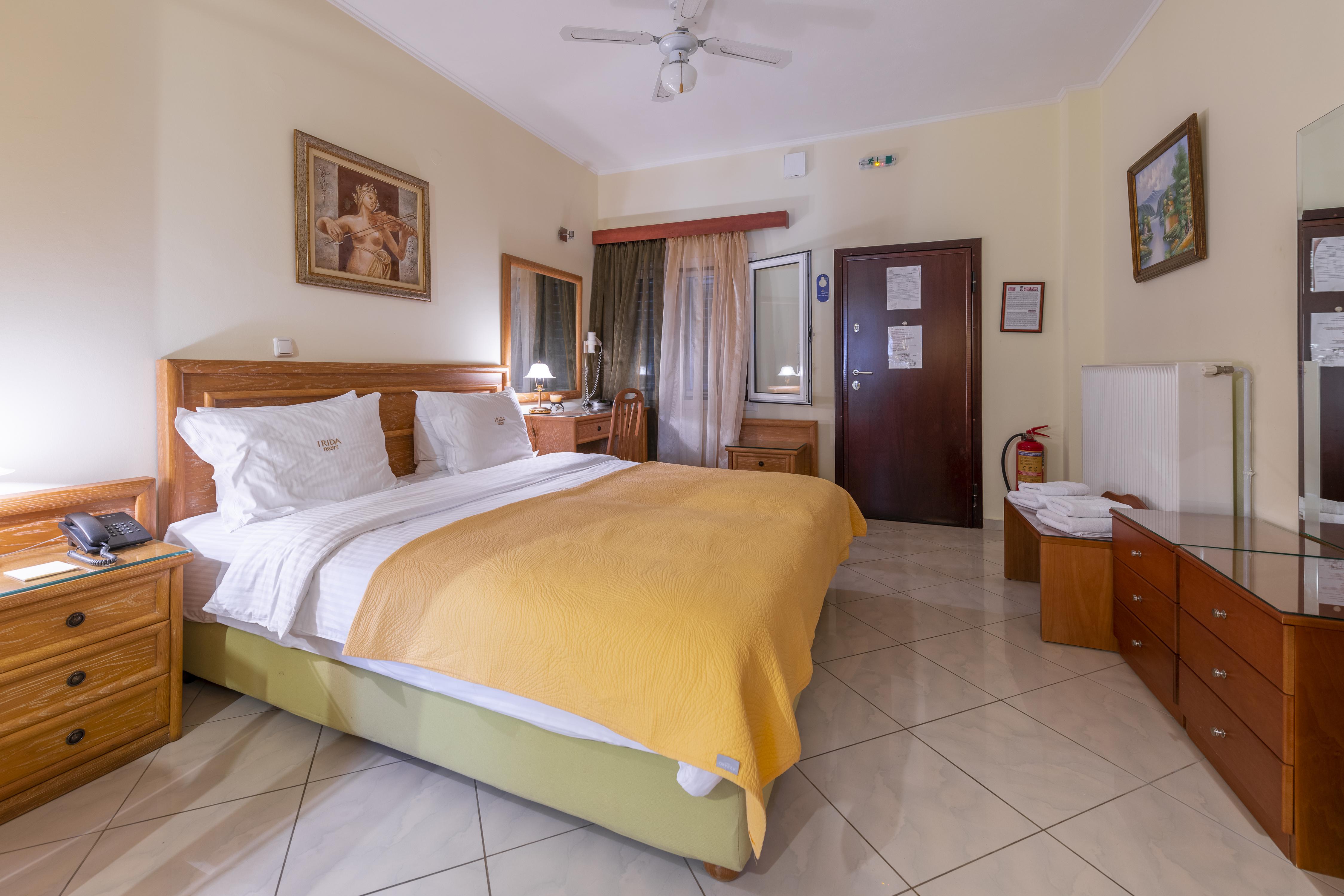 Irida Beach Resort Suites Kyparissia Dış mekan fotoğraf