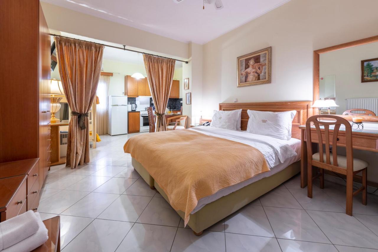 Irida Beach Resort Suites Kyparissia Dış mekan fotoğraf