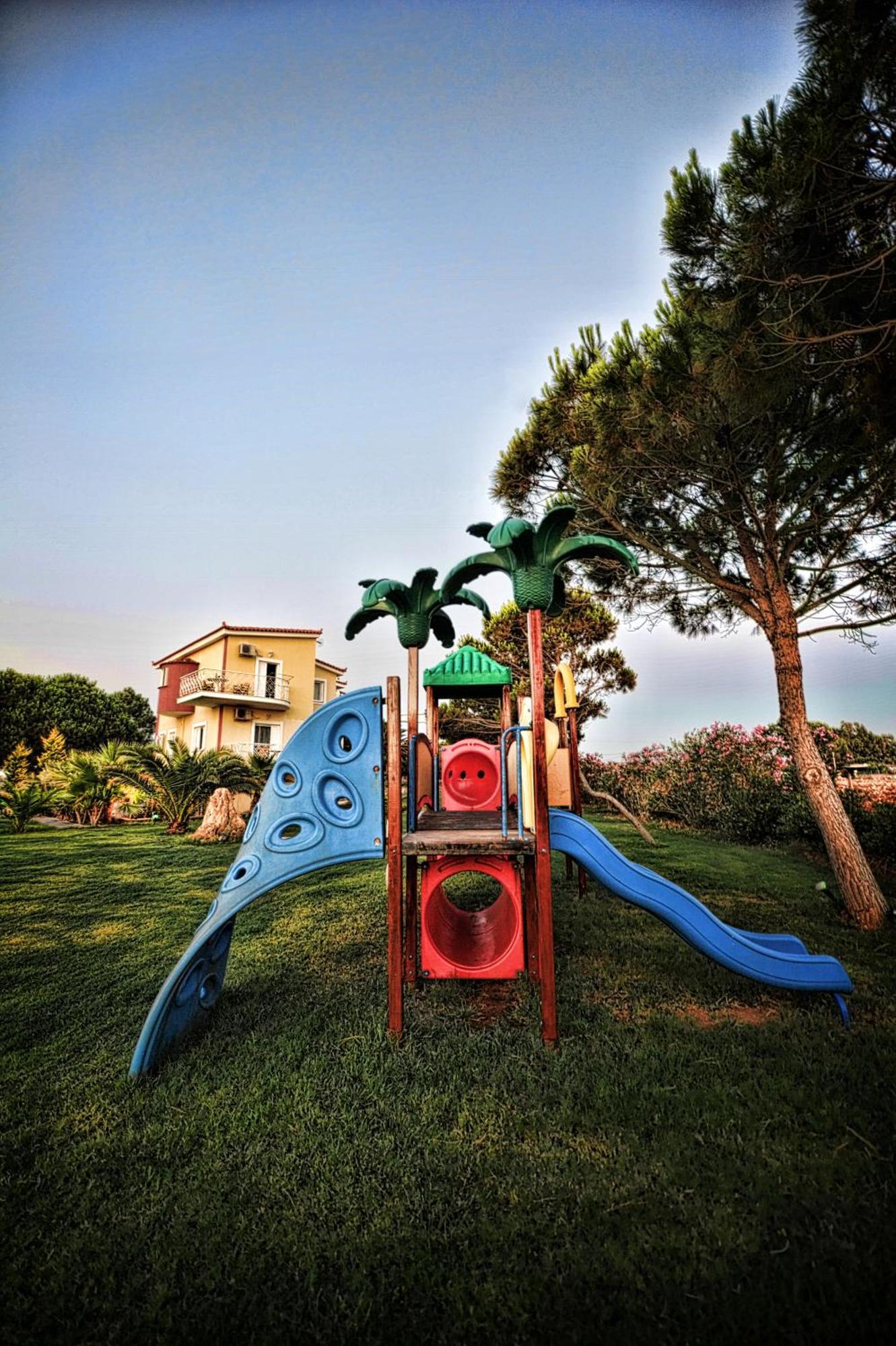 Irida Beach Resort Suites Kyparissia Dış mekan fotoğraf