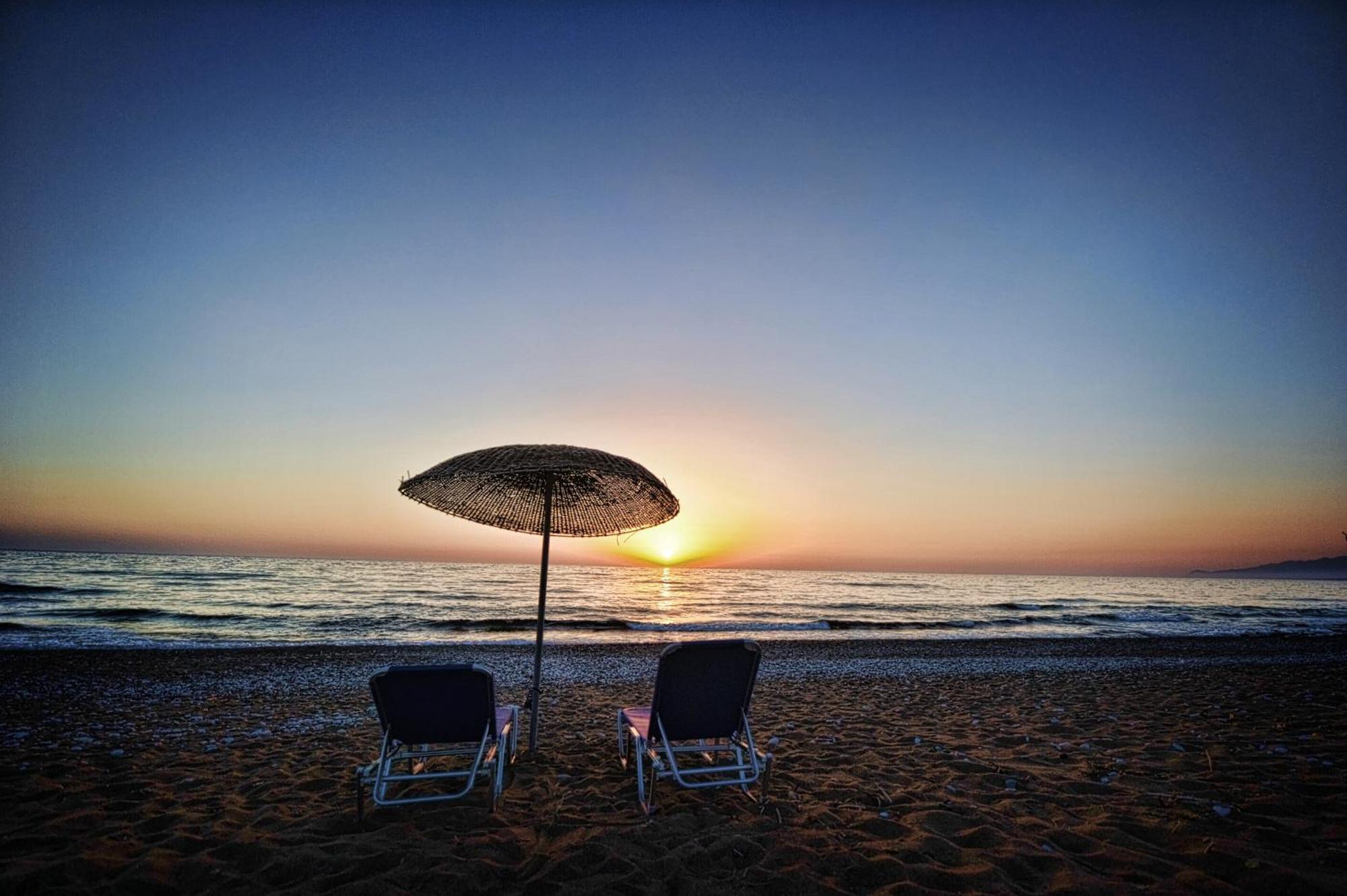 Irida Beach Resort Suites Kyparissia Dış mekan fotoğraf